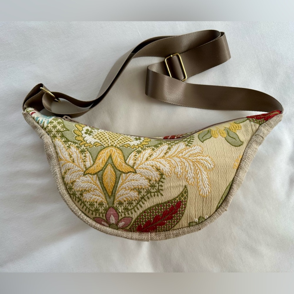 Handmade Recycled Material Woven Floral Round Shoulder Bag/Fanny Pack